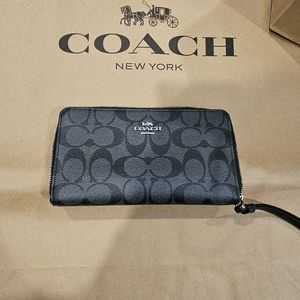 Coach wallet